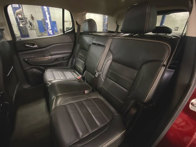 Used 2023 GMC Acadia Denali FWD image 25