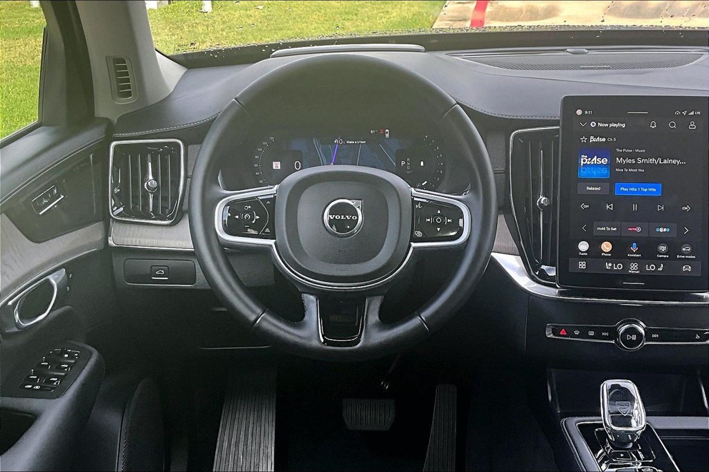 Certified 2026 Volvo XC90 B6 Ultra AWD/4WD image 7