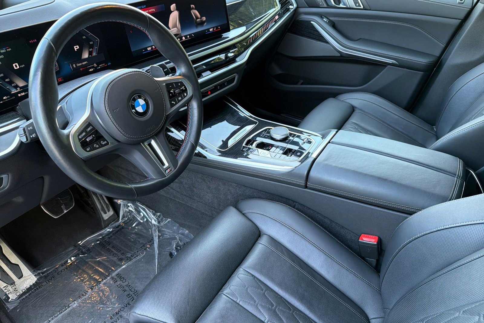 Certified 2025 BMW X7 M60i AWD/4WD image 11
