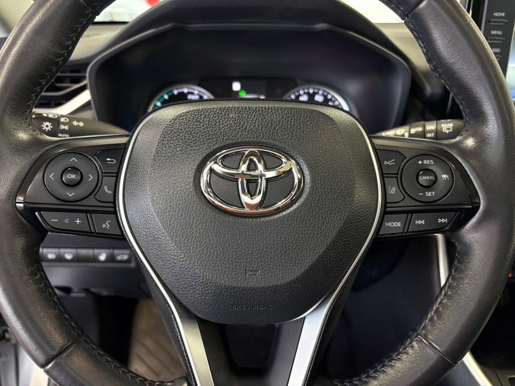 Used 2022 Toyota RAV4 XLE w/ Convenience Package AWD/4WD image 15