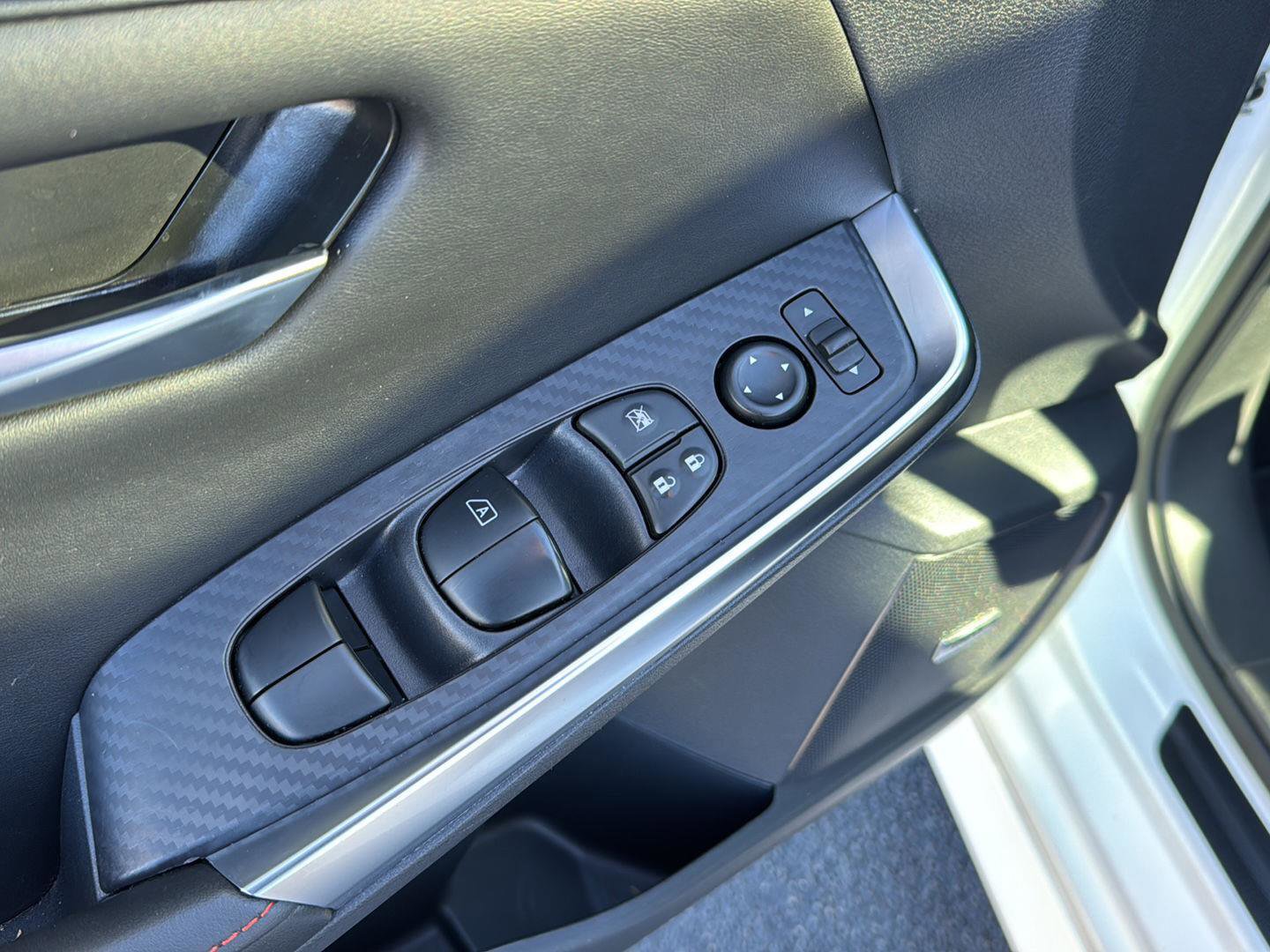 Used 2024 Nissan Sentra SR w/ SR Premium Package image 29