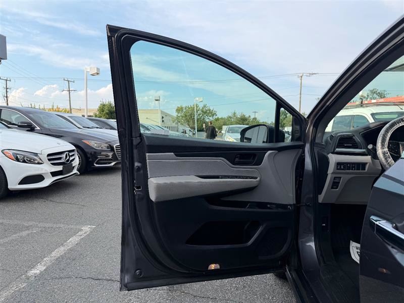 Used 2019 Honda Odyssey EX image 16