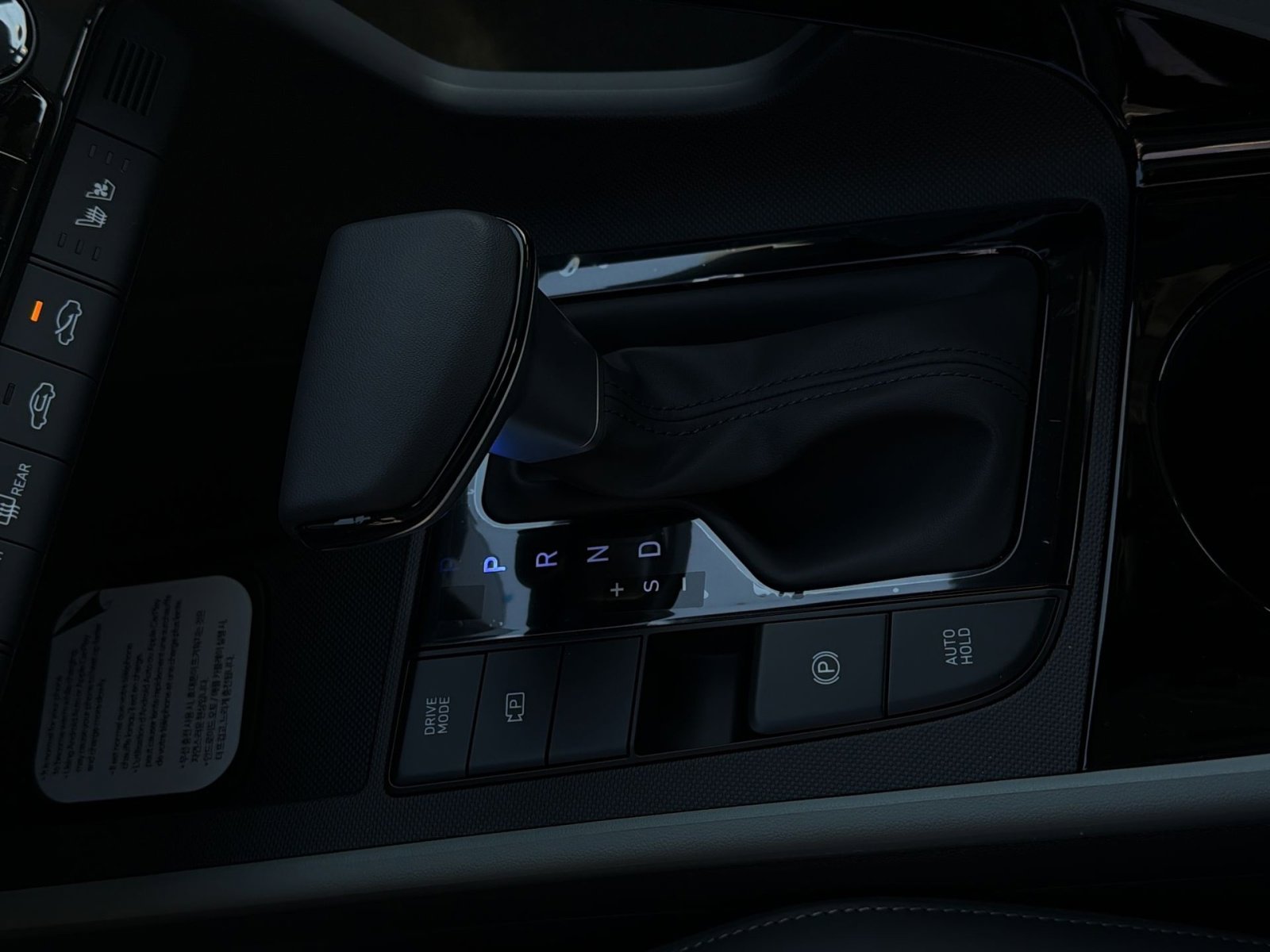 New 2026 Hyundai Elantra Limited image 21