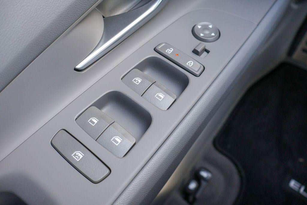 New 2026 Hyundai Elantra Sport FWD image 16