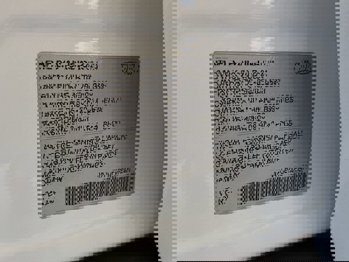 Used 2024 Audi Q4 e-tron Premium Plus w/ Premium Plus image 65