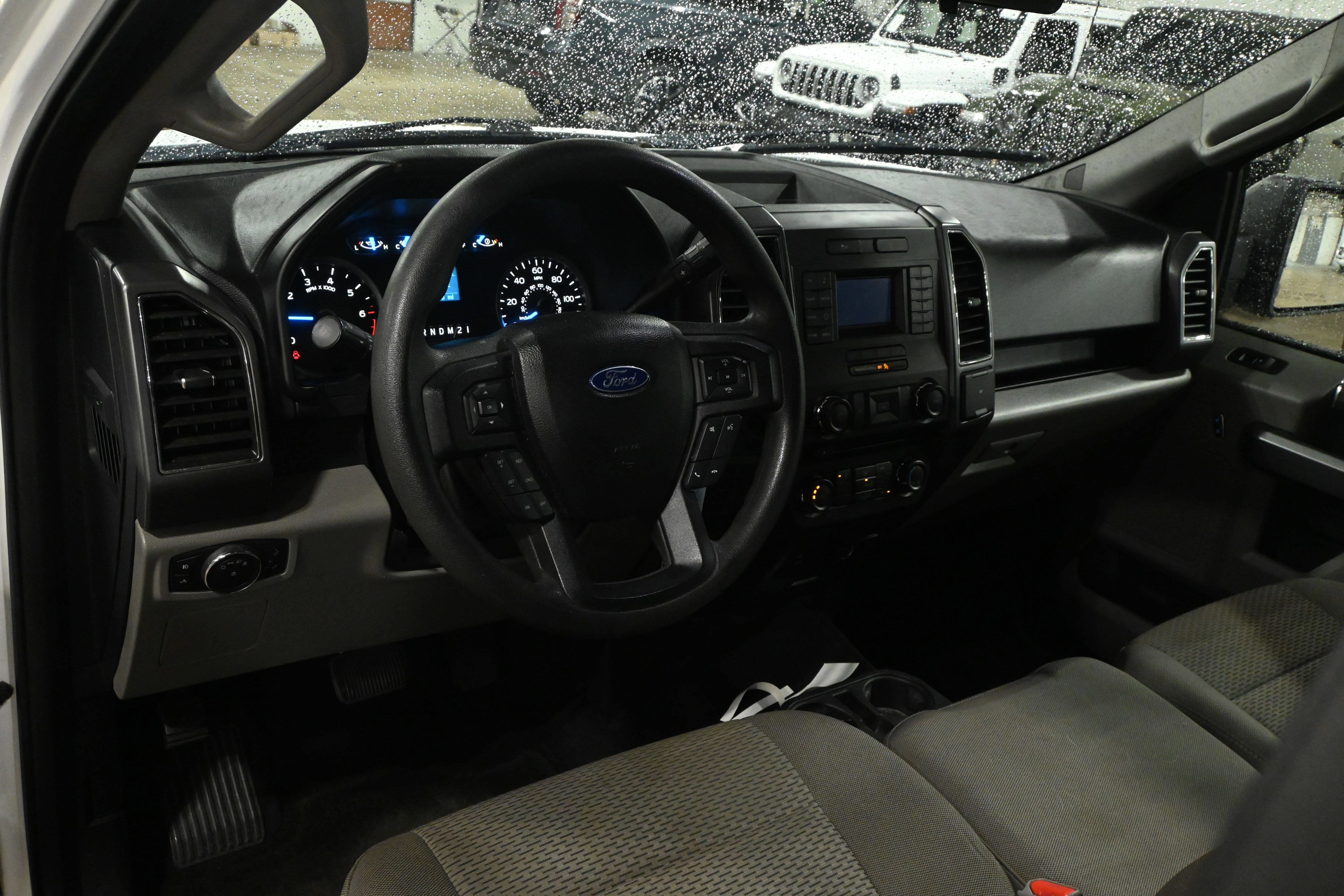 Used 2017 Ford F150 XLT RWD image 11