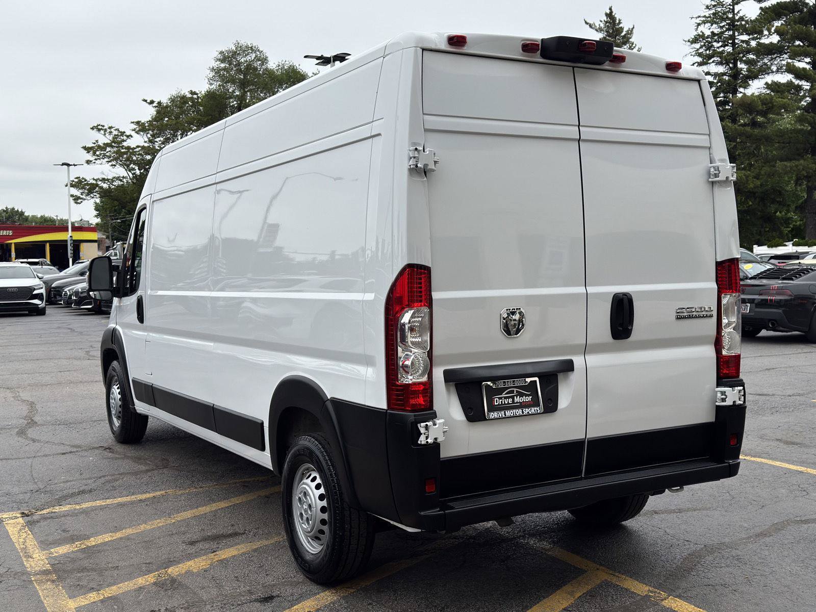 Used 2025 RAM ProMaster 2500 w/ Convenience Group FWD image 8