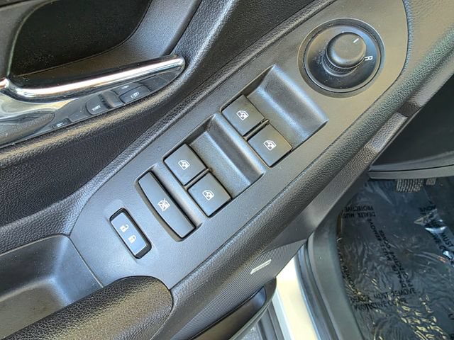 Used 2015 Chevrolet Trax LT w/ LT Sun and Sound Package AWD/4WD image 20