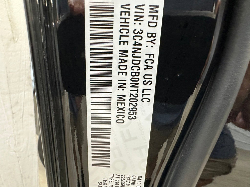 Used 2022 Jeep Compass Limited image 39