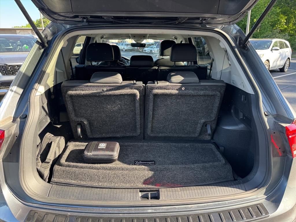 Used 2023 Volkswagen Tiguan SE FWD image 10