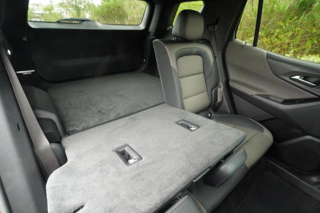 Used 2025 Chevrolet Equinox LT w/ Convenience Package II image 31