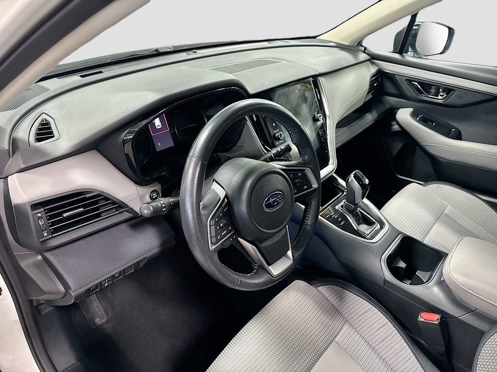 Used 2023 Subaru Outback Premium image 5