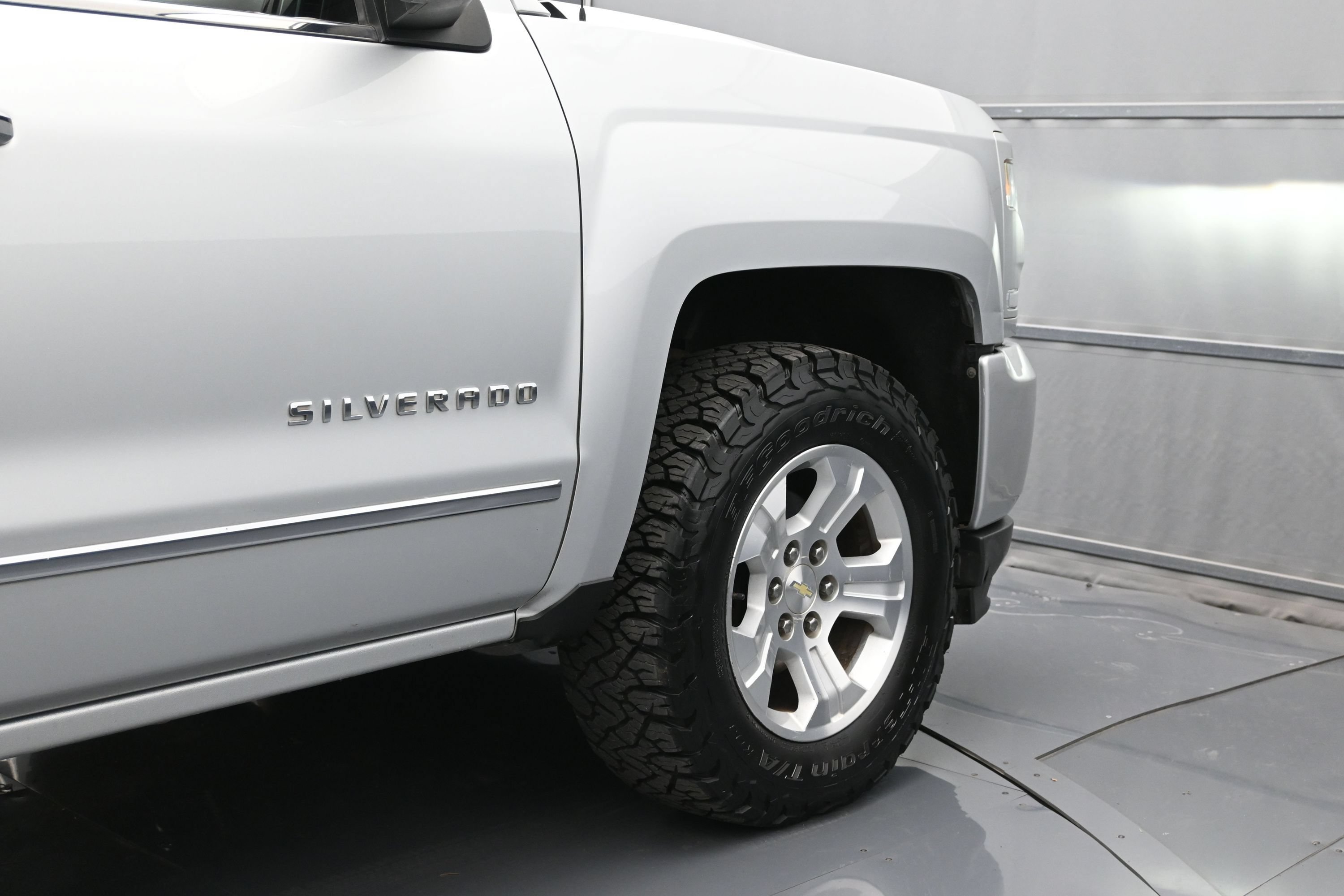 Used 2018 Chevrolet Silverado 1500 LTZ Z71 AWD/4WD image 46