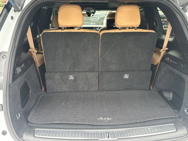 Used 2024 Jeep Grand Cherokee L Summit image 23