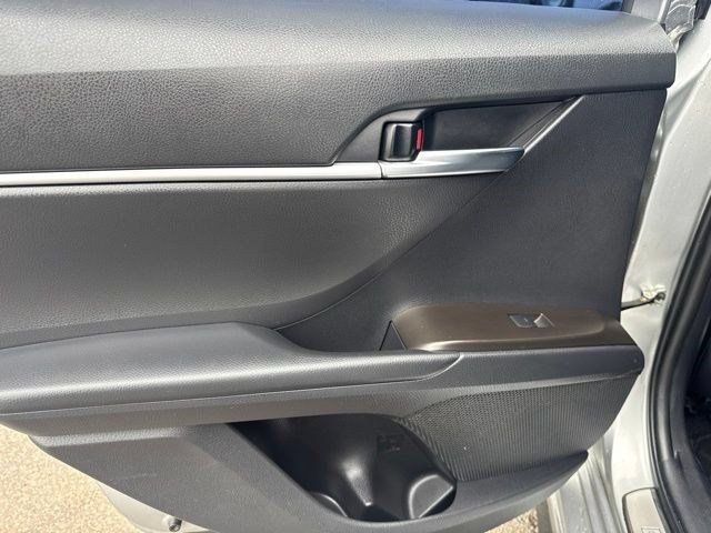 Used 2023 Toyota Camry SE FWD image 33