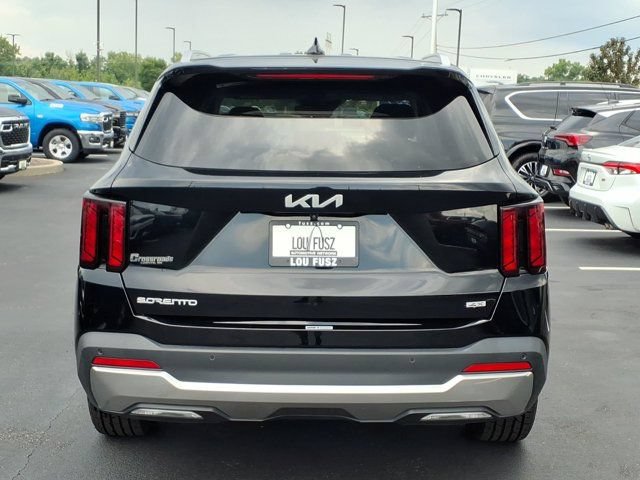 Used 2024 Kia Sorento S AWD/4WD image 32