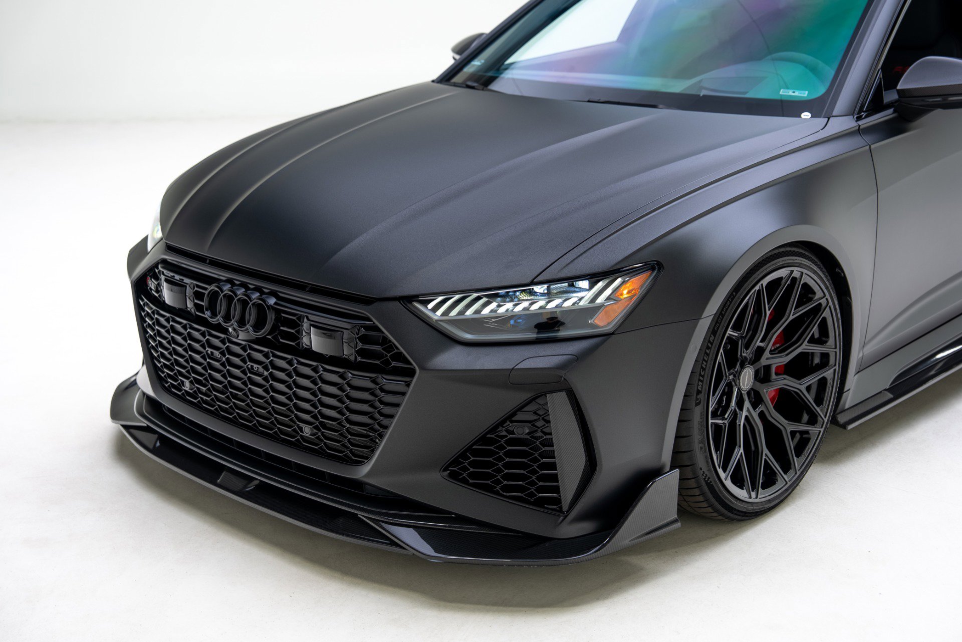 Used 2025 Audi RS 6 performance image 8