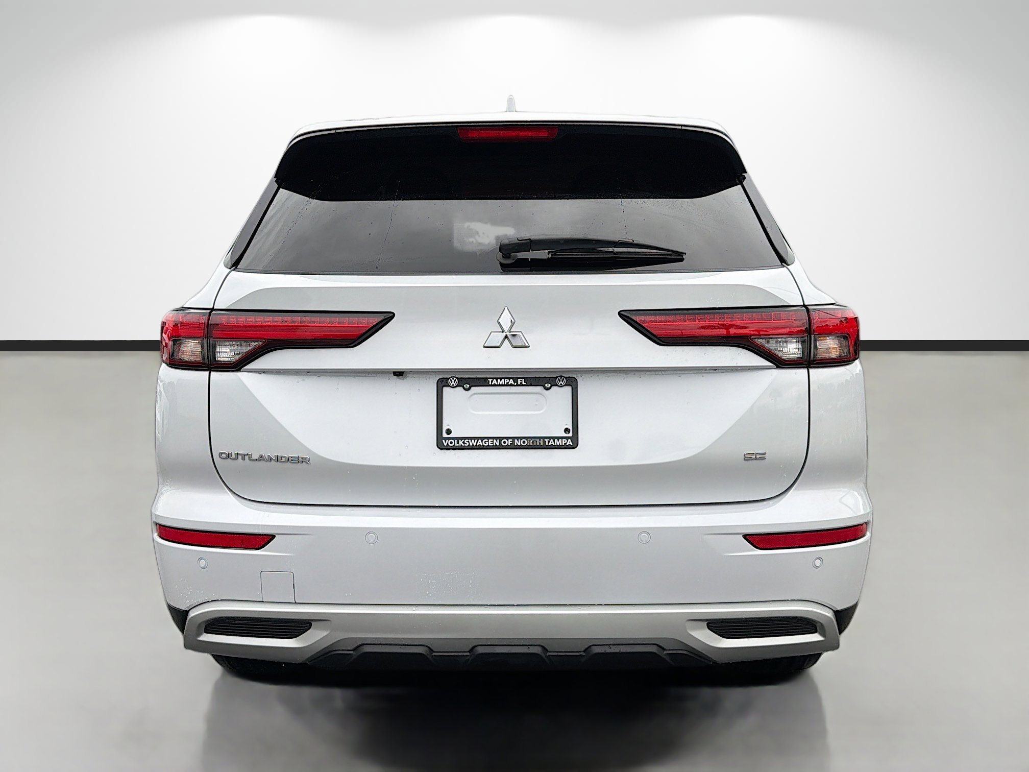 Used 2022 Mitsubishi Outlander SE AWD/4WD image 4