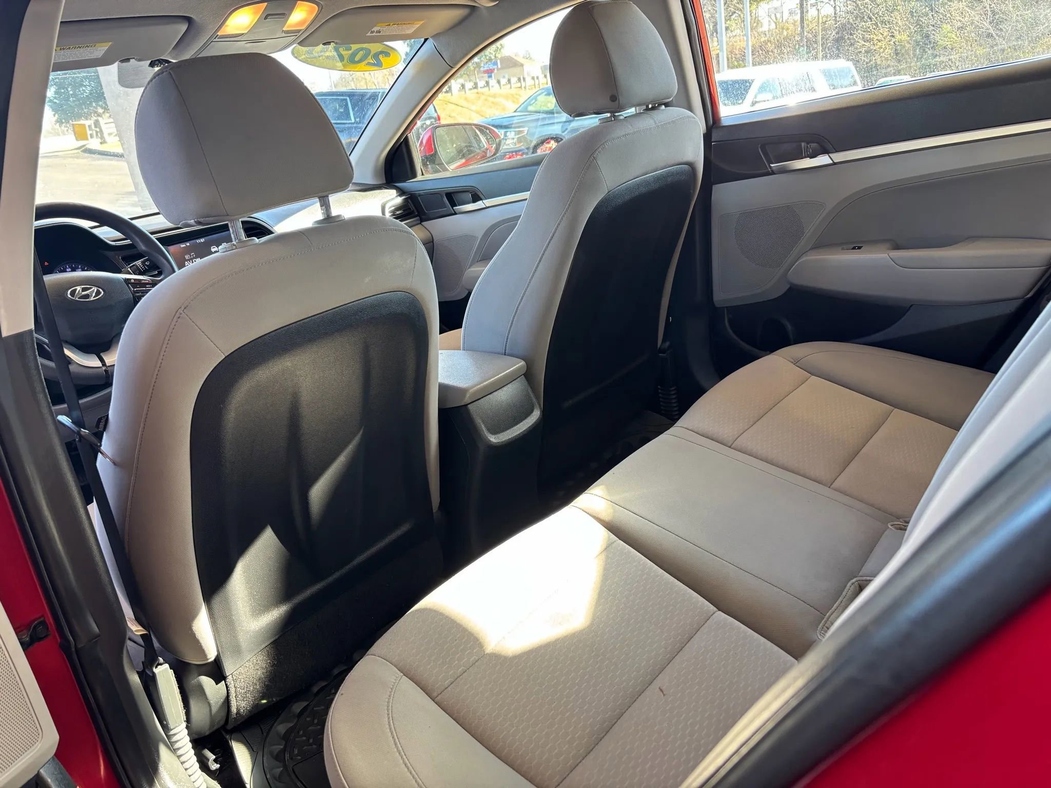 Used 2020 Hyundai Elantra SEL image 19