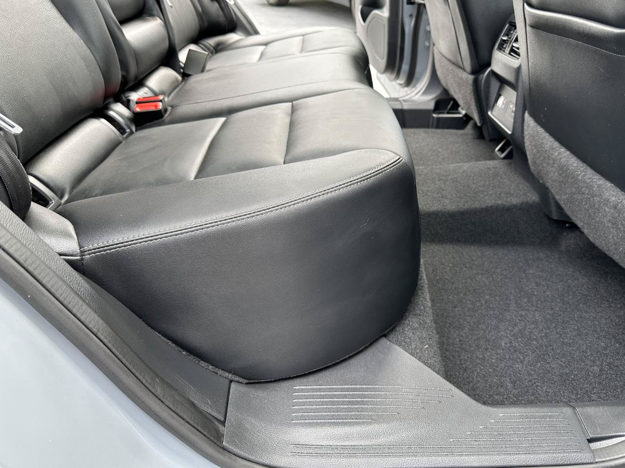 Used 2021 Nissan Rogue SL FWD image 40