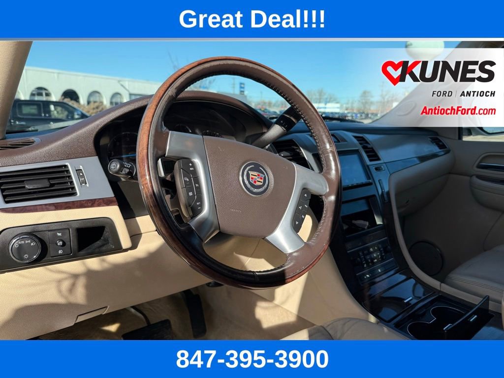 Used 2007 Cadillac Escalade AWD w/ Information Package image 32