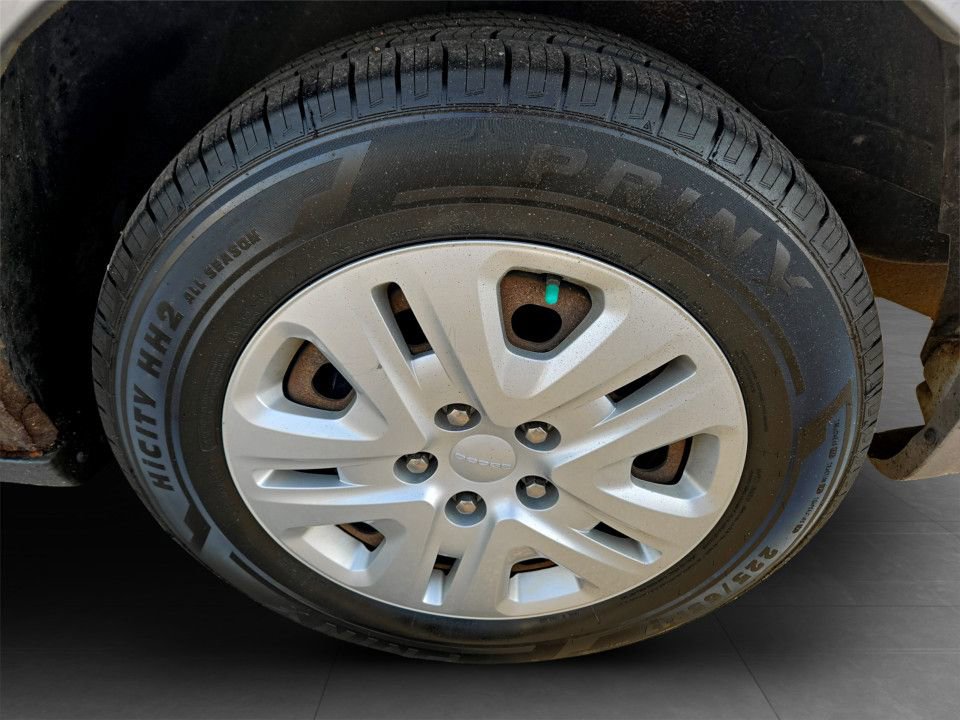 Used 2014 Dodge Grand Caravan American Value Package image 24