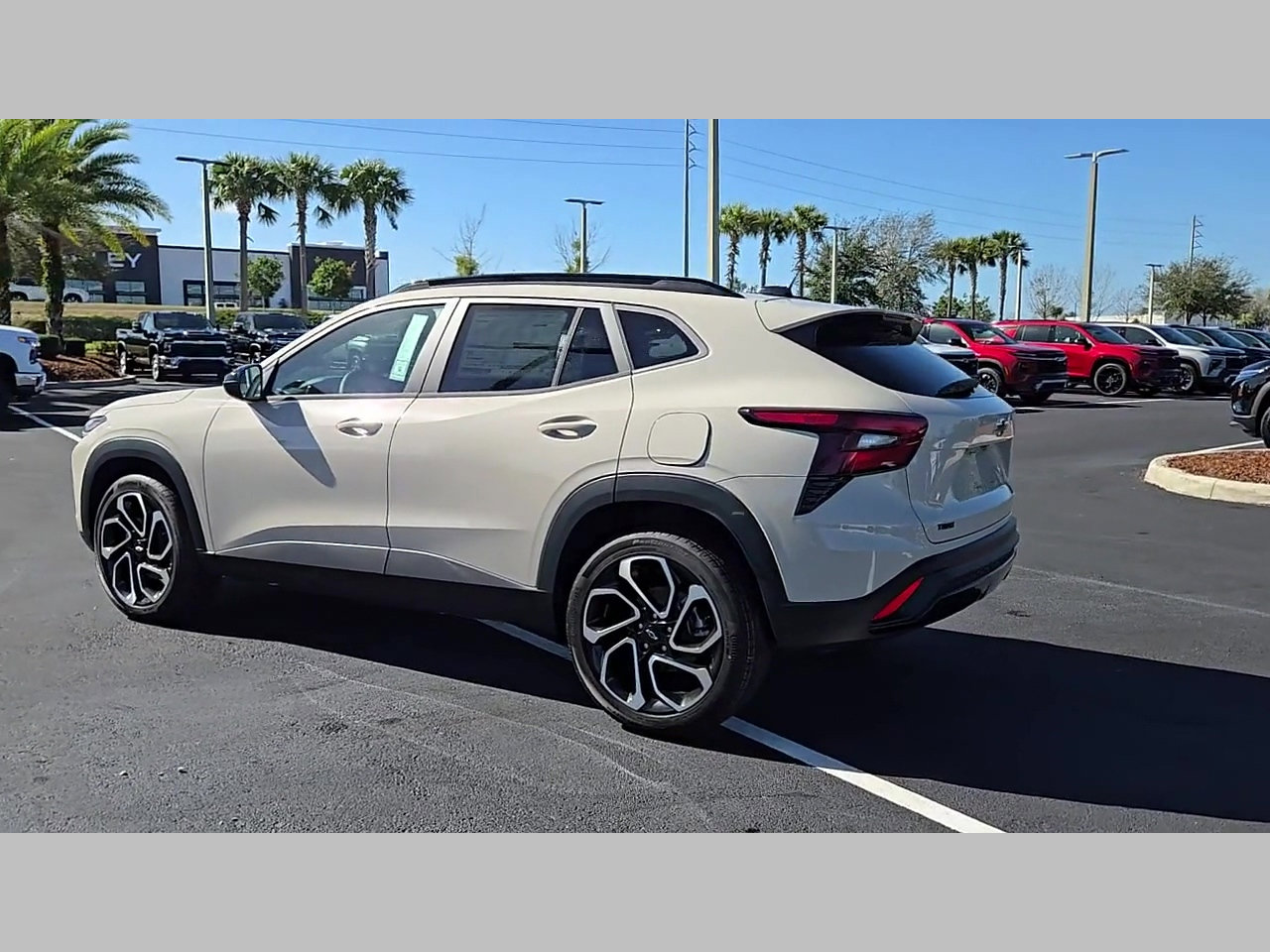 New 2026 Chevrolet Trax RS w/ Sunroof Package image 18