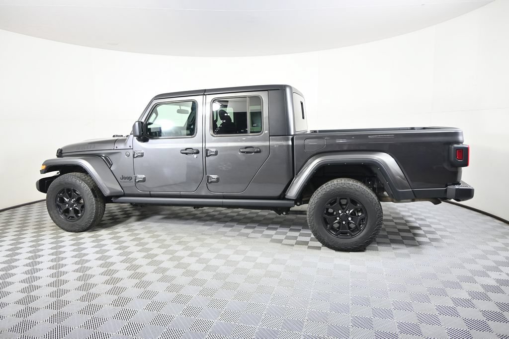 Used 2023 Jeep Gladiator Sport AWD/4WD image 3