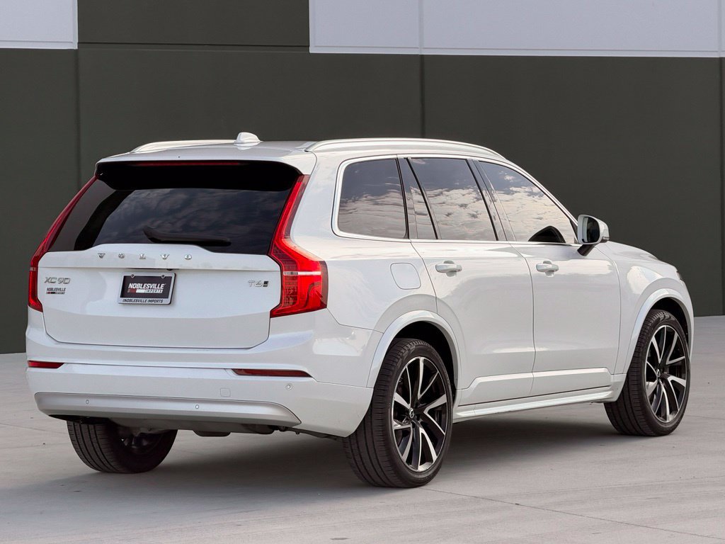 Used 2022 Volvo XC90 T6 Momentum w/ Climate Package AWD/4WD image 2