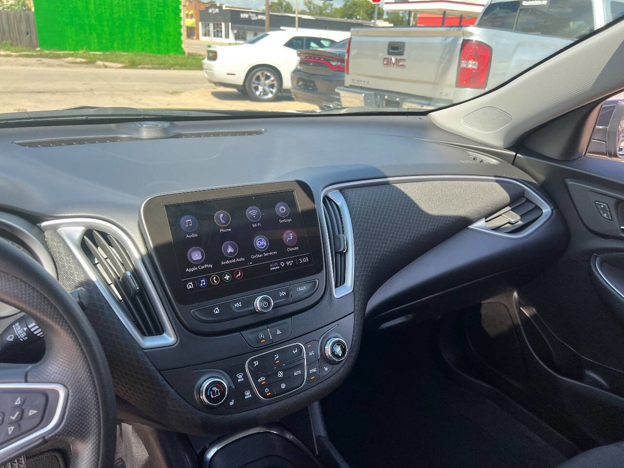 Used 2023 Chevrolet Malibu LT image 11