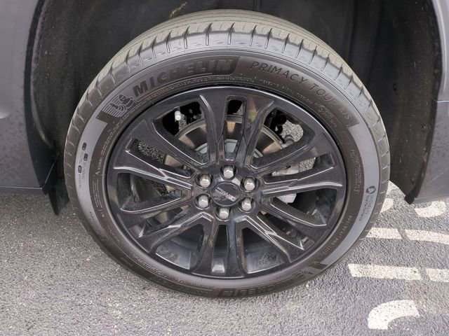 Used 2023 GMC Acadia SLT w/ Elevation Edition image 10