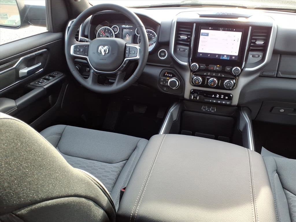 New 2026 RAM 1500 Big Horn AWD/4WD image 8