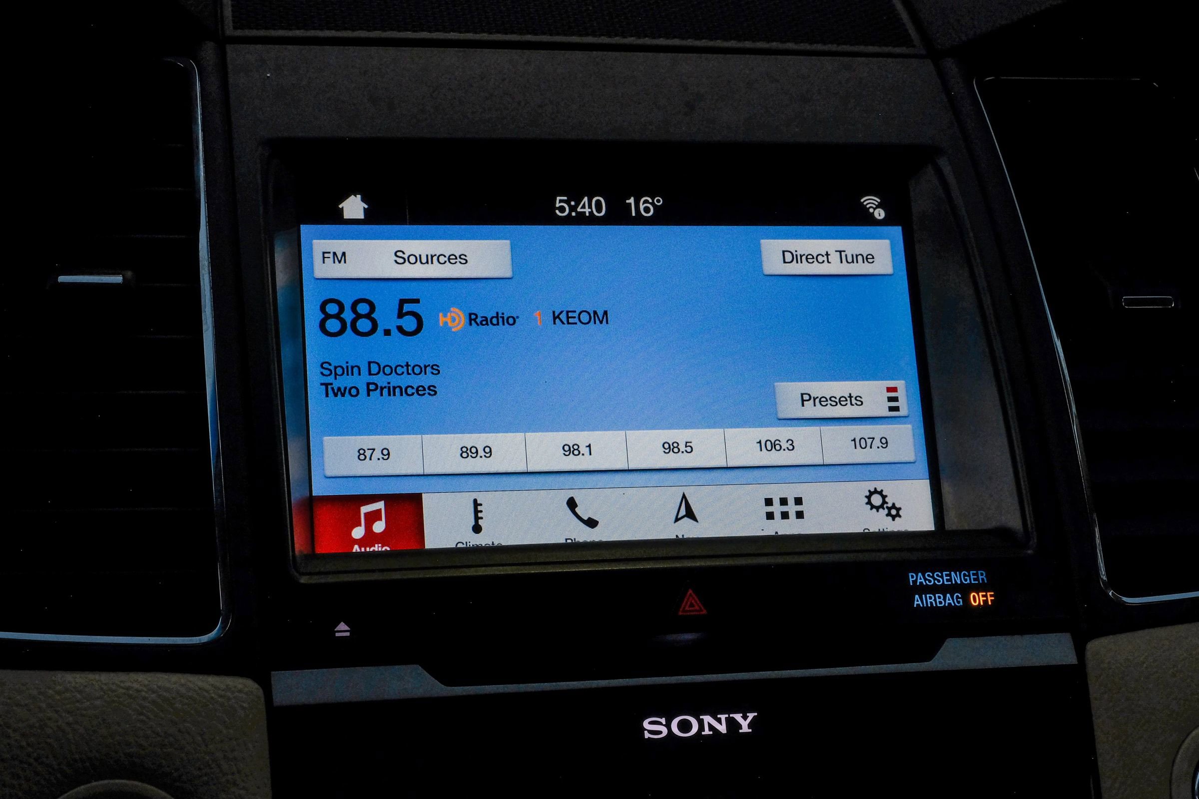 Used 2019 Ford Taurus Limited image 38