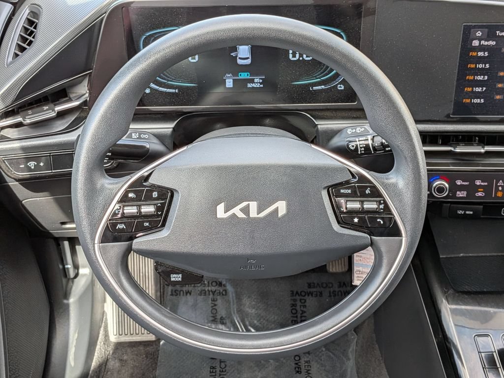 Used 2025 Kia Niro LX FWD image 19