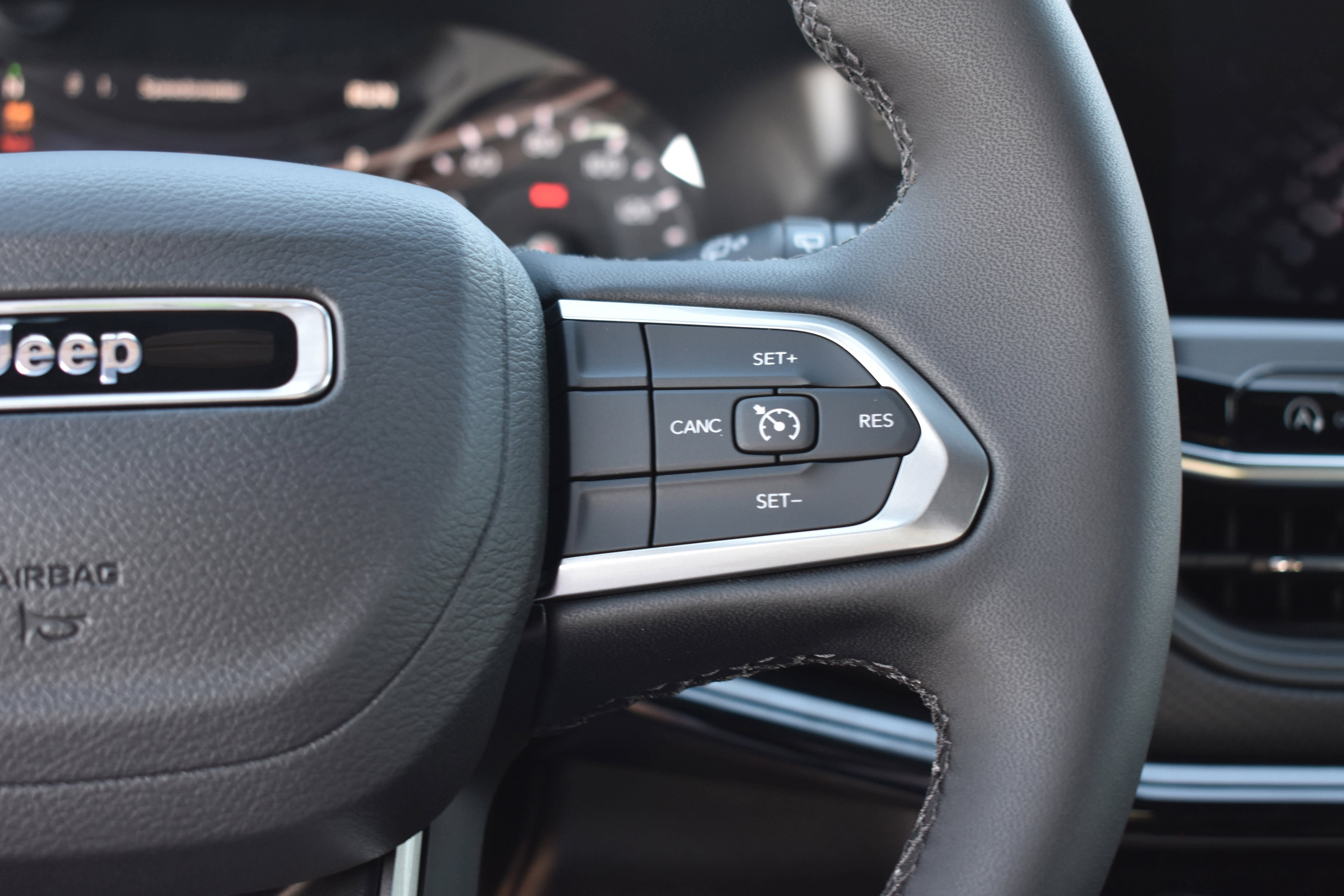New 2026 Jeep Compass Latitude AWD/4WD image 13