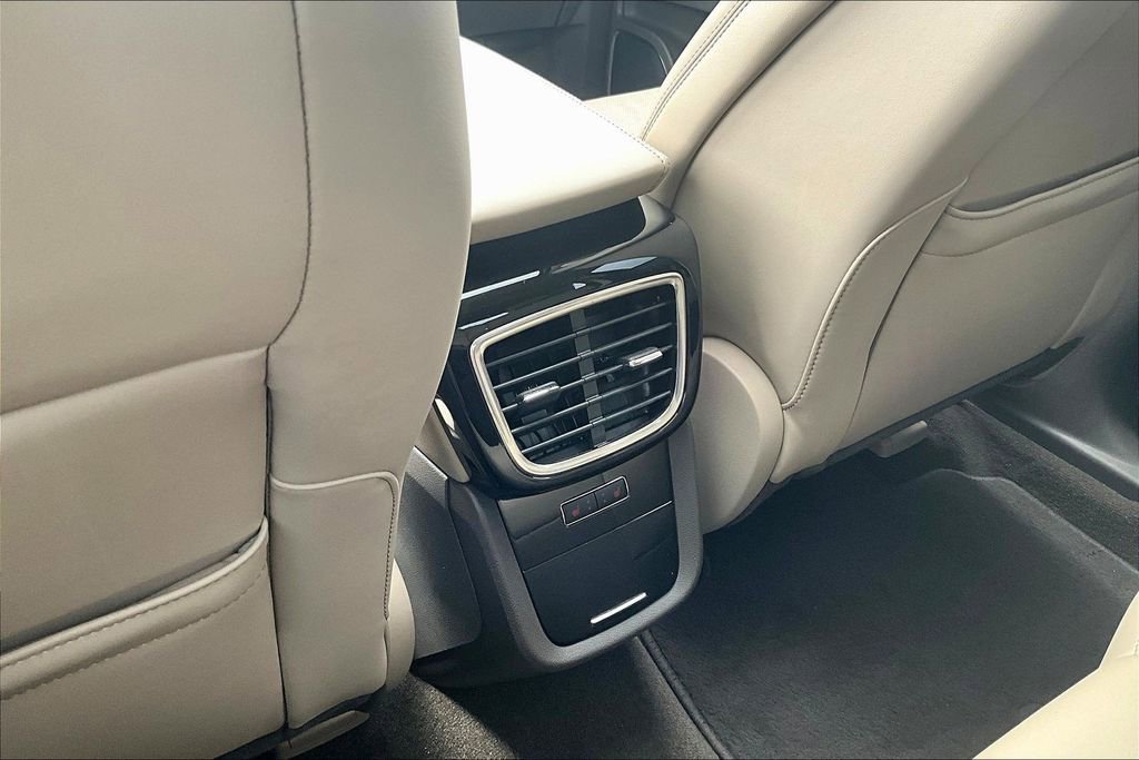 Used 2022 Lincoln Nautilus Reserve image 12