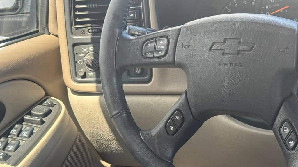 Used 2003 Chevrolet Suburban LS w/ LS Preferred Equipment Group AWD/4WD image 15