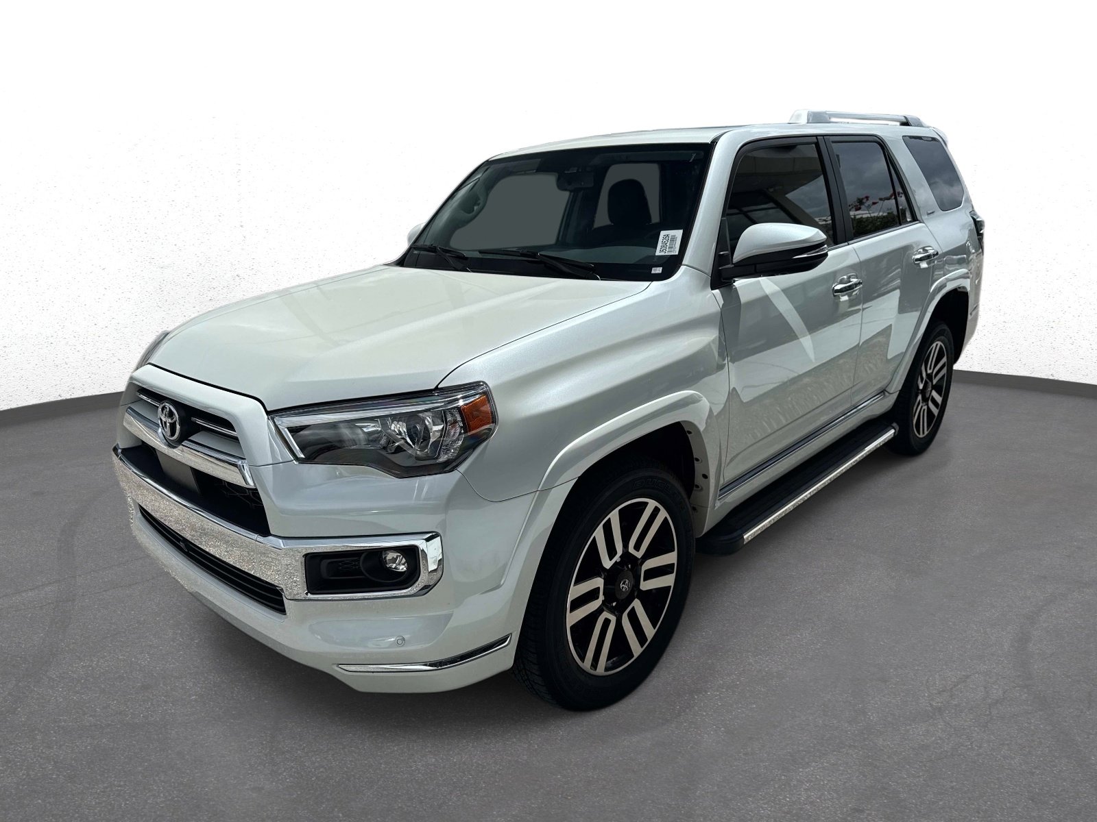 Used 2024 Toyota 4Runner Limited AWD/4WD image 7