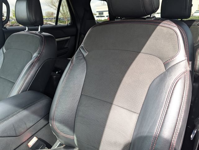 Used 2019 Ford Explorer XLT w/ Equipment Group 202A image 18