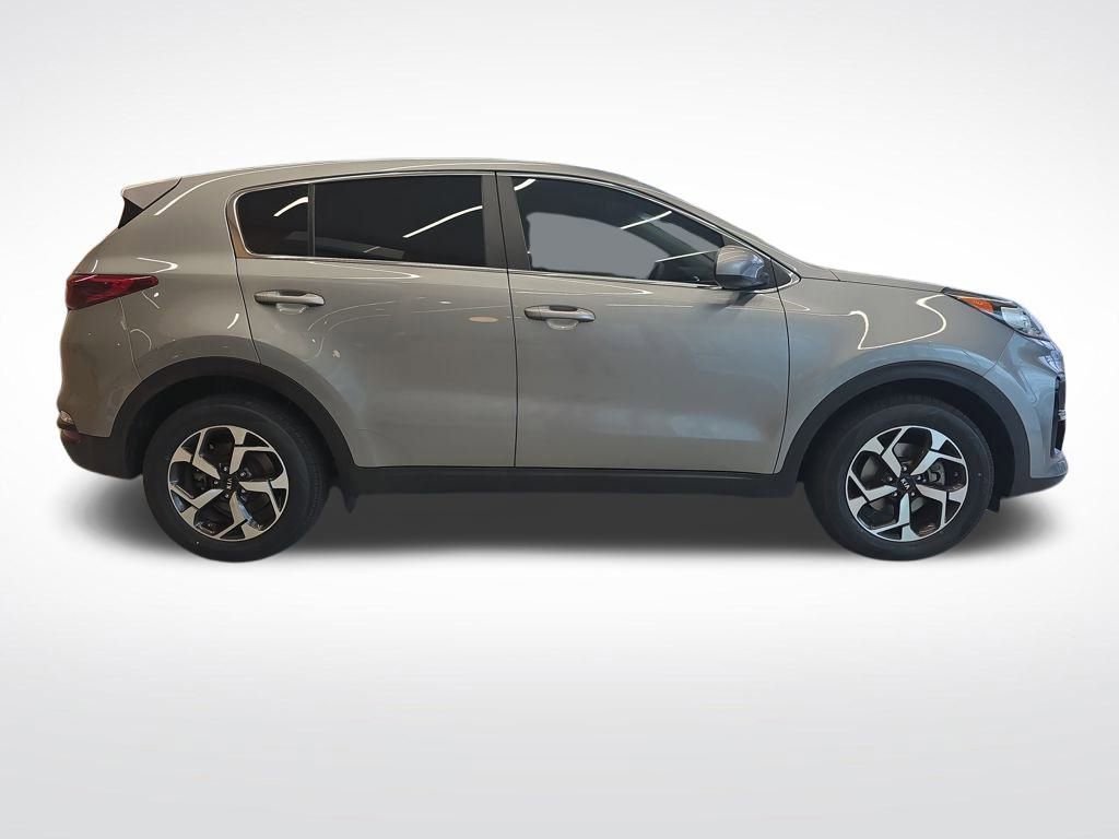 Used 2022 Kia Sportage LX image 7