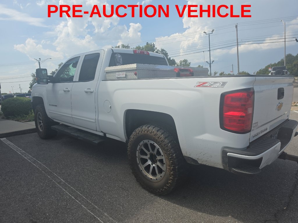 Used 2017 Chevrolet Silverado 1500 LT w/ All Star Edition AWD/4WD image 4