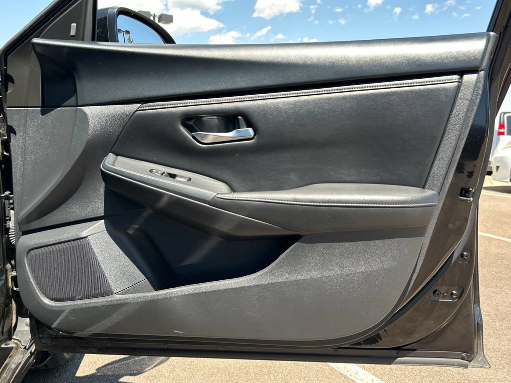 Used 2023 Nissan Sentra SV FWD image 29
