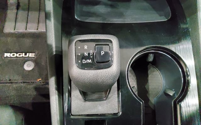 Used 2023 Nissan Rogue S image 26