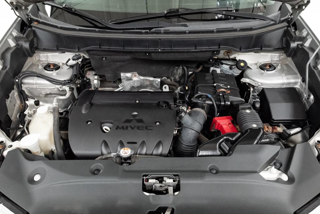 Used 2015 Mitsubishi Outlander Sport ES FWD image 3
