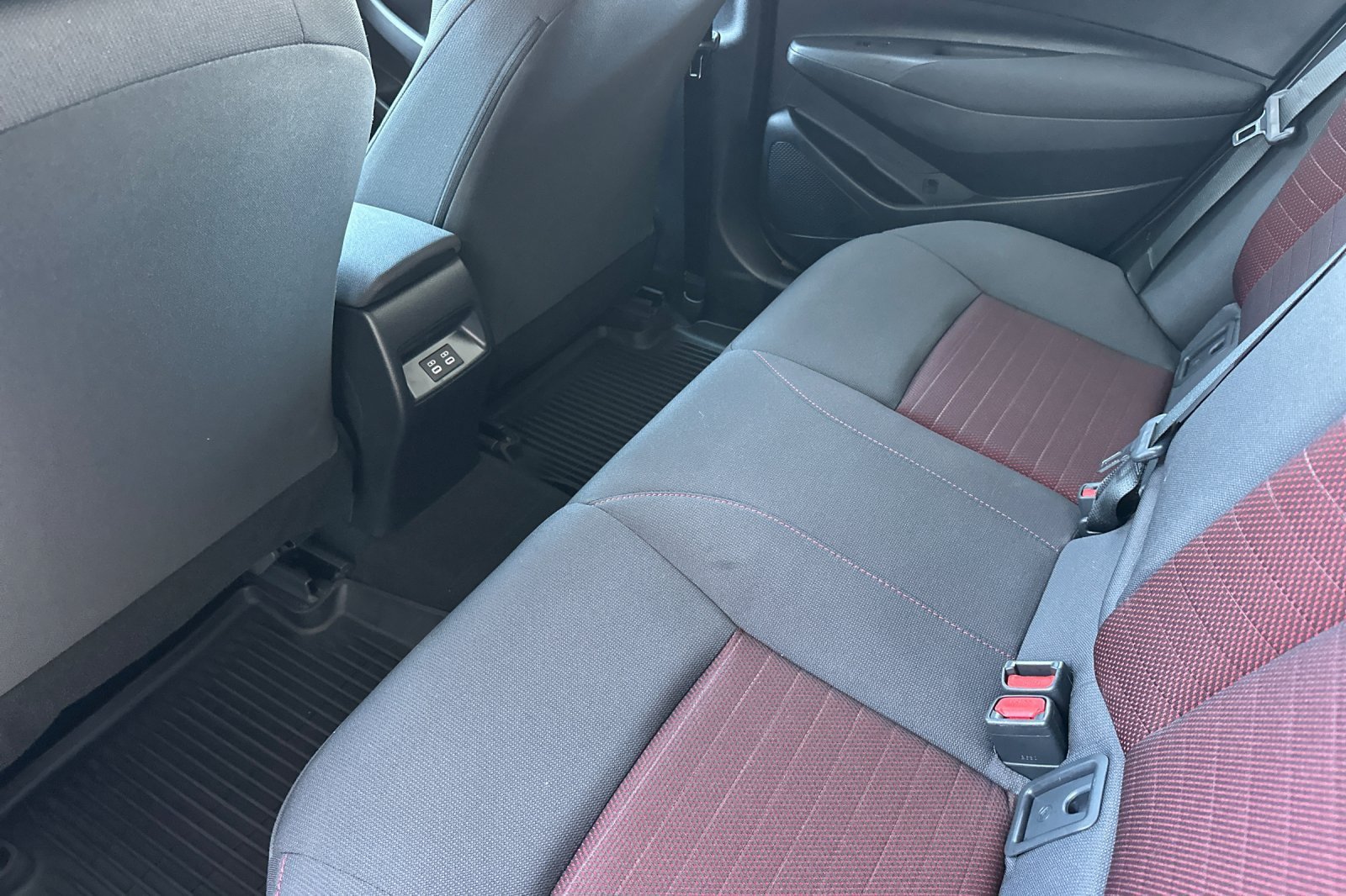 Certified 2026 Toyota Corolla SE w/ SE Package FWD image 12