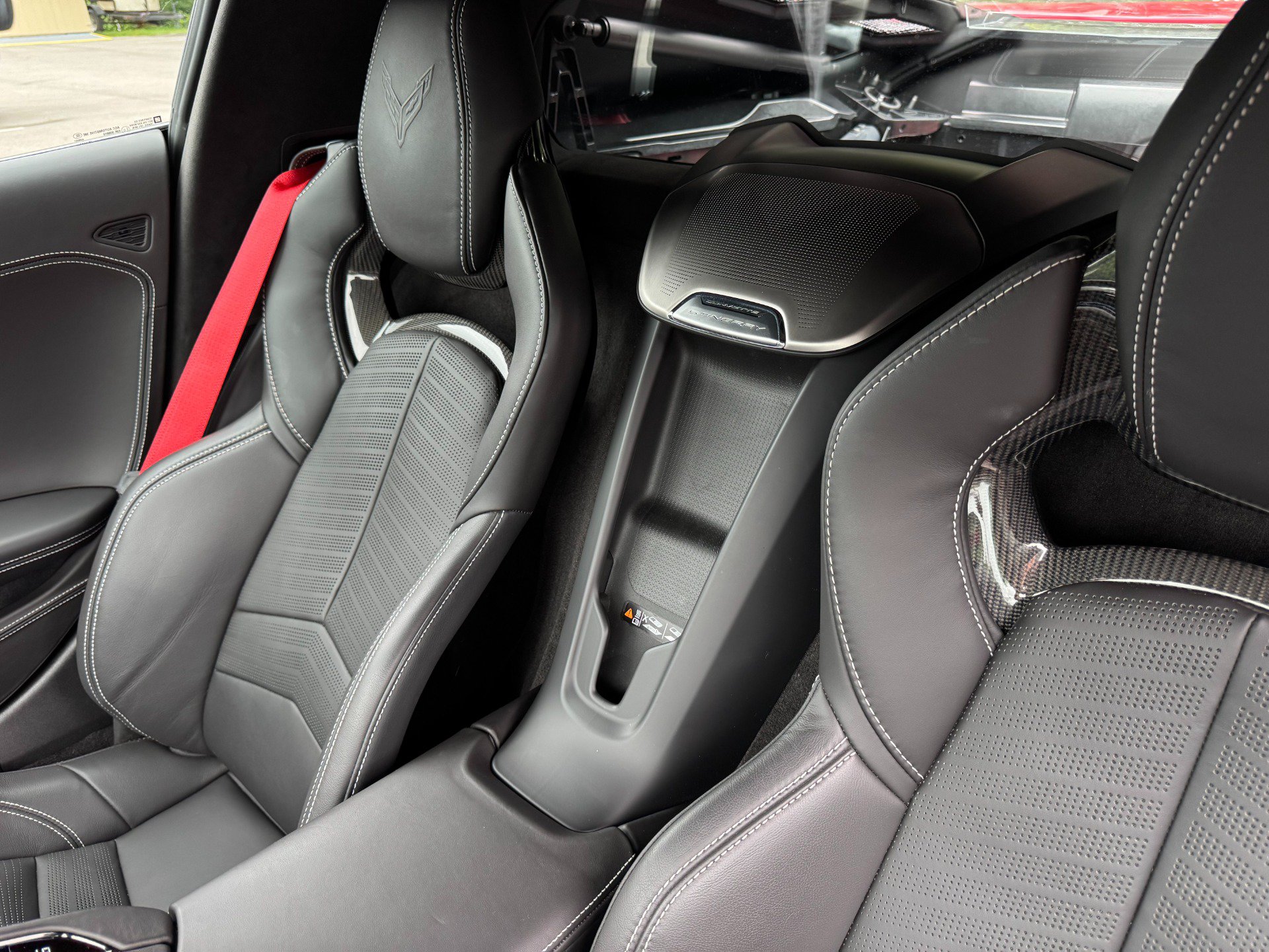 Used 2025 Chevrolet Corvette Stingray Premium Cpe w/ Z51 Performance Package RWD image 14
