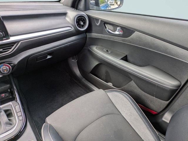 Used 2023 Kia Forte GT-Line image 16