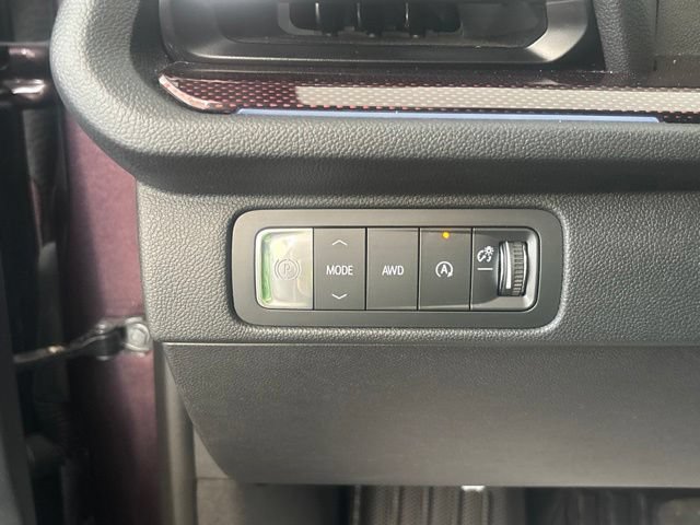 Used 2024 Chevrolet Traverse RS AWD/4WD image 12