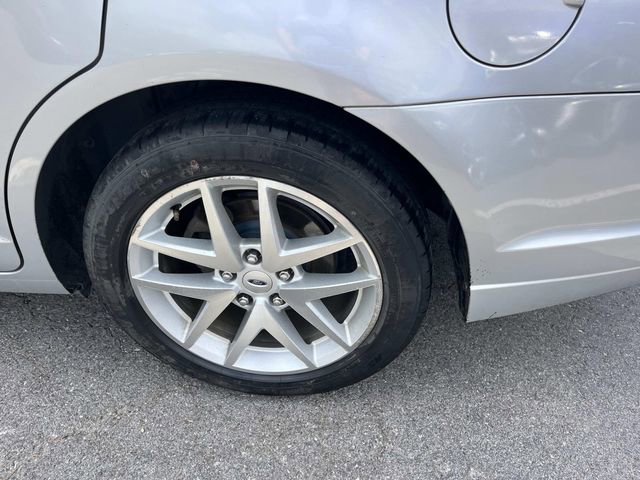 Used 2010 Ford Fusion SEL image 11