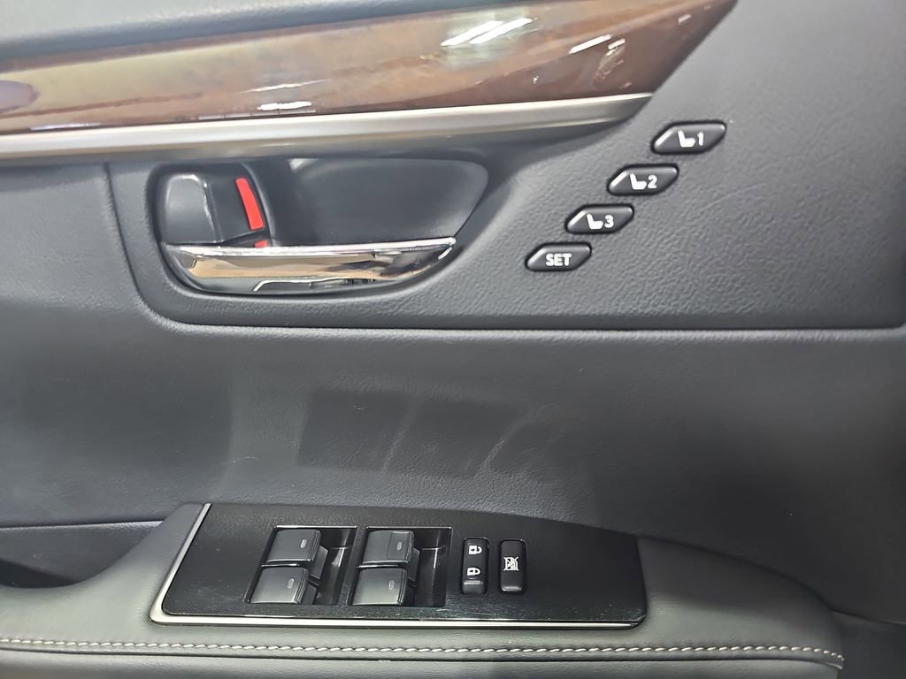 Used 2016 Lexus ES 350 image 22